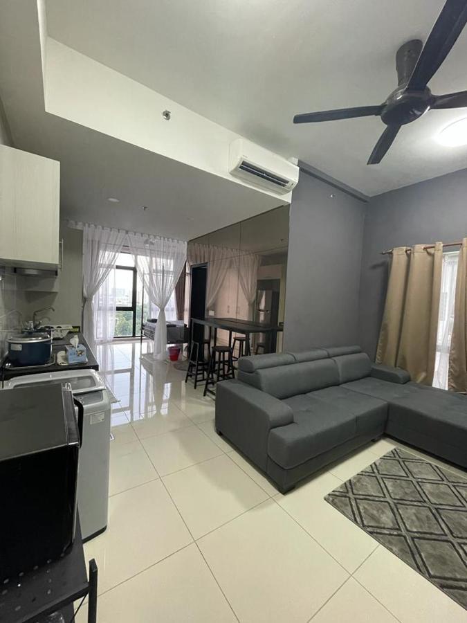 Kyra Homestay Centrus Soho Cyberjaya *Wifi And Pool* Eksteriør bilde